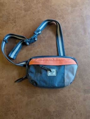 Herschel Shoulder Bag / Fanny Pack